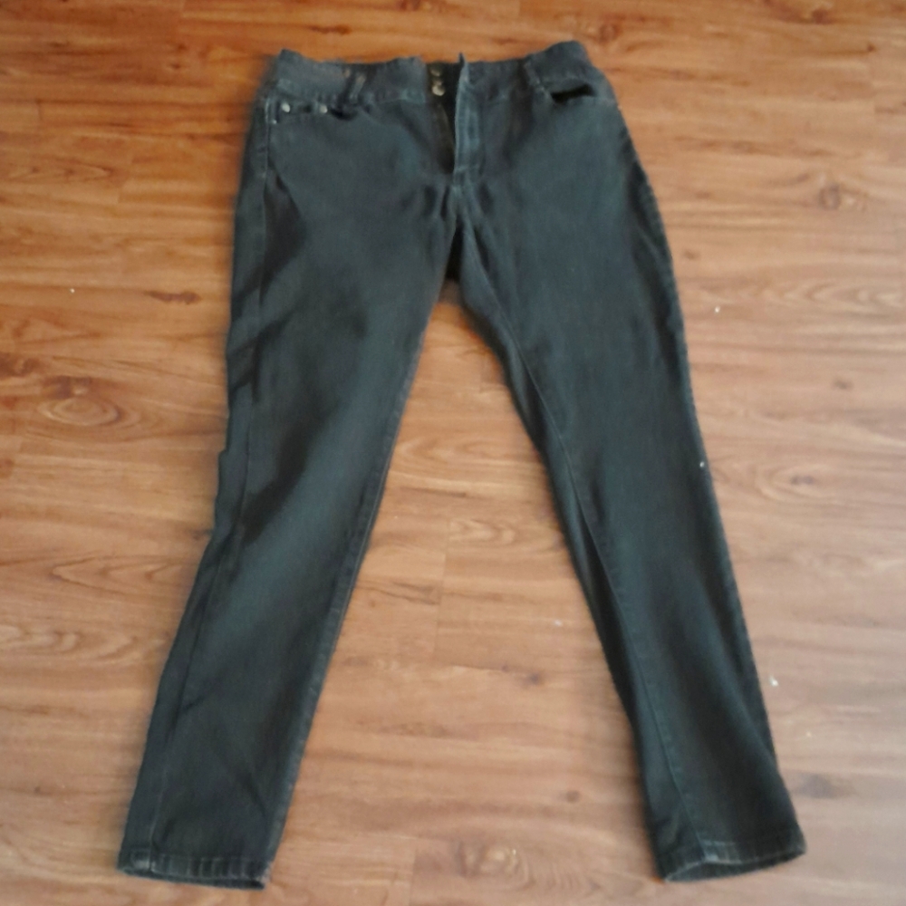 Stylish Black Jeans